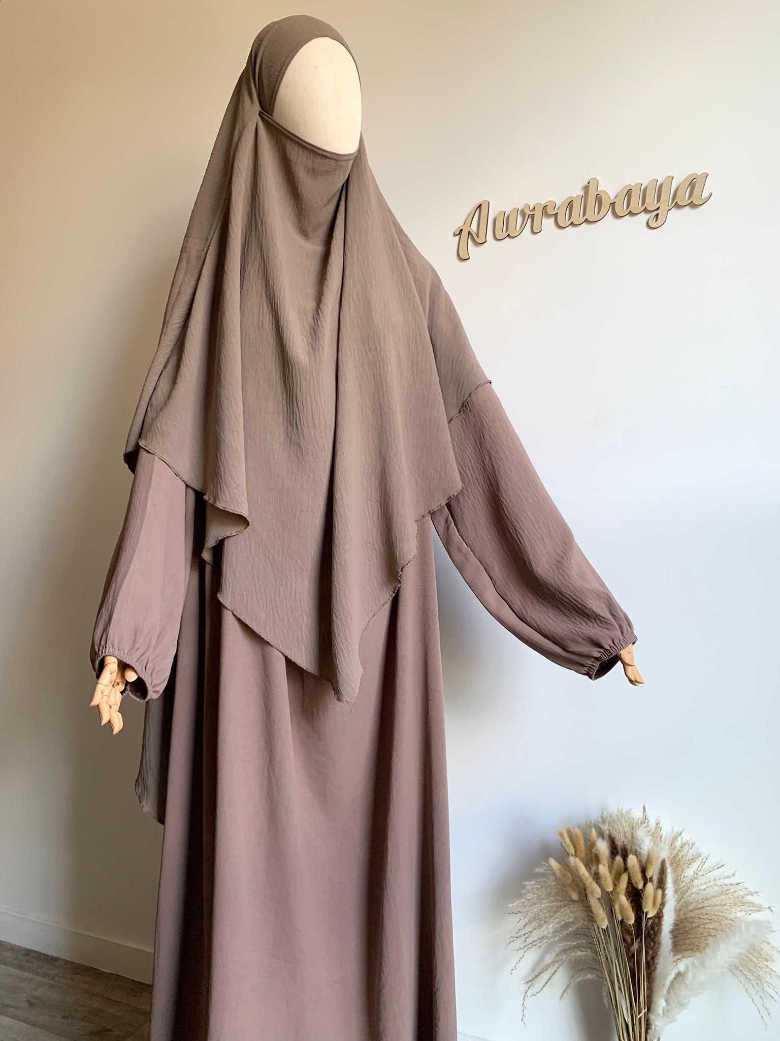 https://cdn.shopify.com/s/files/1/1013/8694/4842/files/u.jpg?v=1771596844
