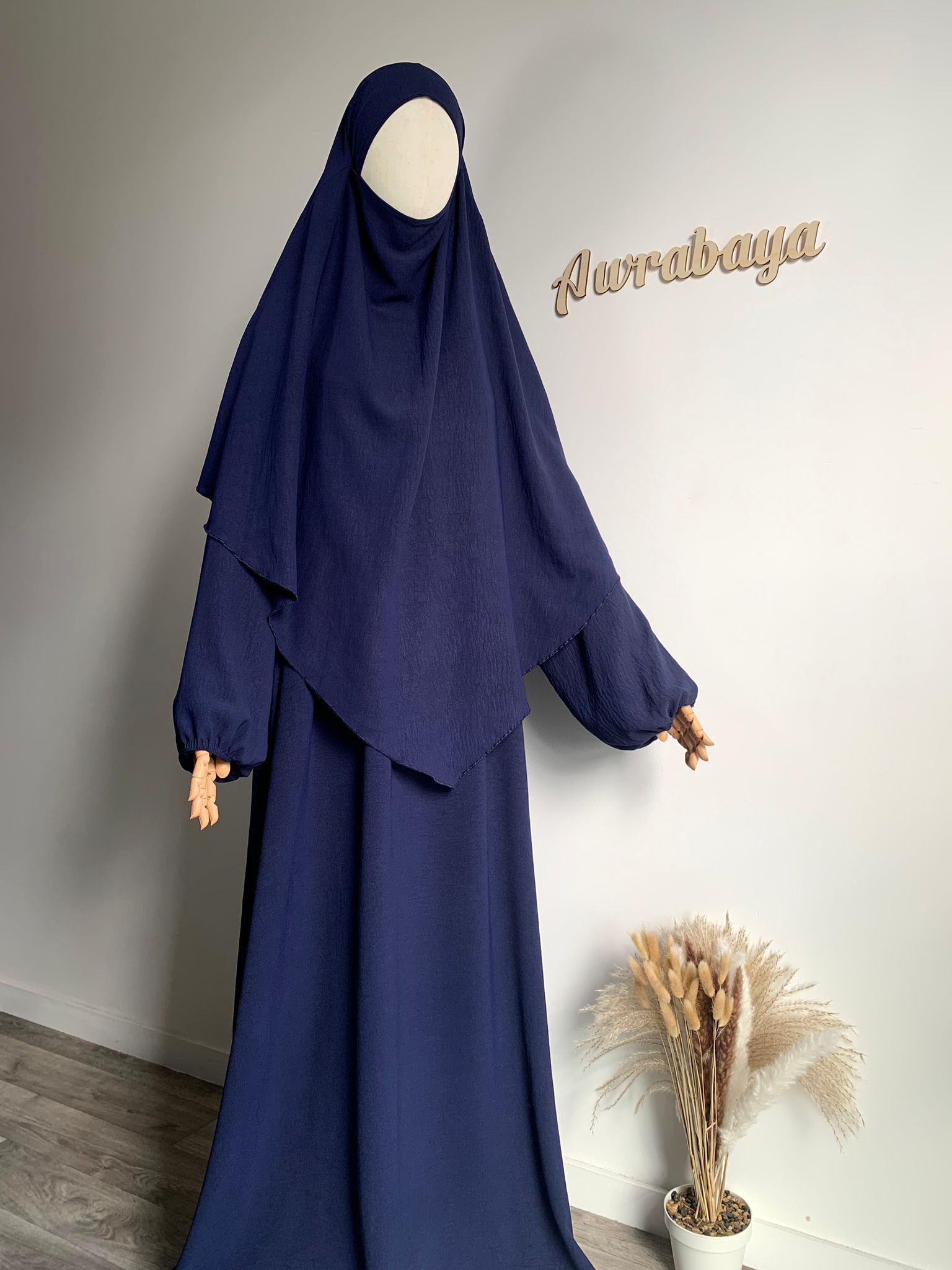 https://cdn.shopify.com/s/files/1/1013/8694/4842/files/uu.jpg?v=1771596844